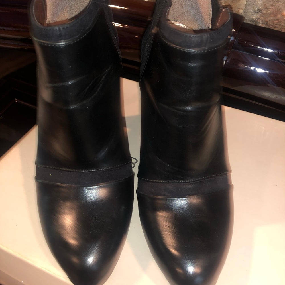 BCBG eneration Heeled Booties